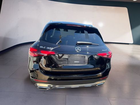 Used 2026 Mercedes-Benz GLC 300 4MATIC image 4