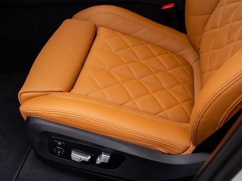 New 2026 BMW X7 xDrive40i image 16