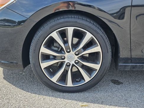 Used 2018 Hyundai Elantra GT FWD image 8