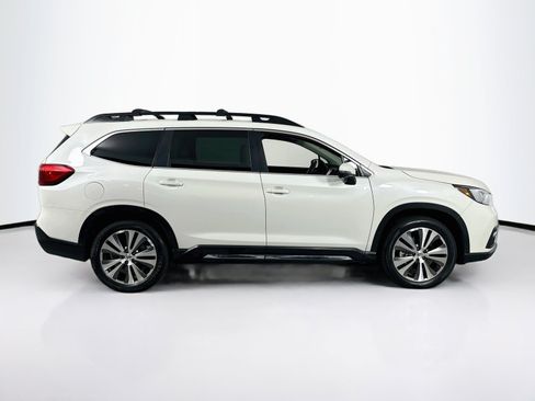Used 2022 Subaru Ascent Limited w/ Technology Package AWD/4WD image 4