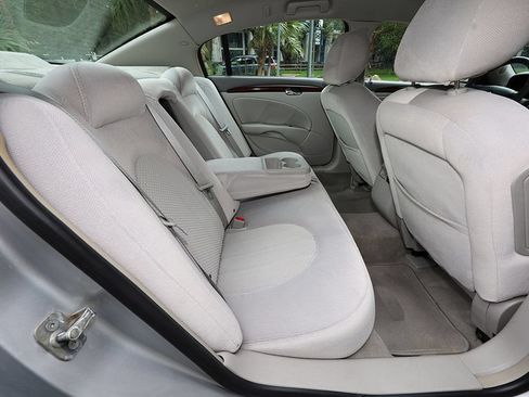 Used 2009 Buick Lucerne CX FWD image 29