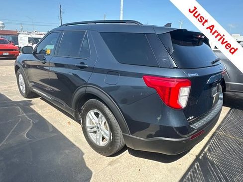 Used 2023 Ford Explorer XLT RWD image 11