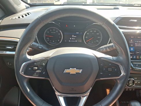 Used 2022 Chevrolet TrailBlazer ACTIV w/ Technology Package AWD/4WD image 18