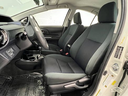 Used 2016 Toyota Prius C Two FWD image 8