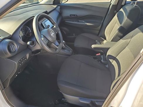 Certified 2025 Nissan Kicks Play S image 14