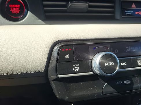 Used 2024 Honda Pilot Touring image 22