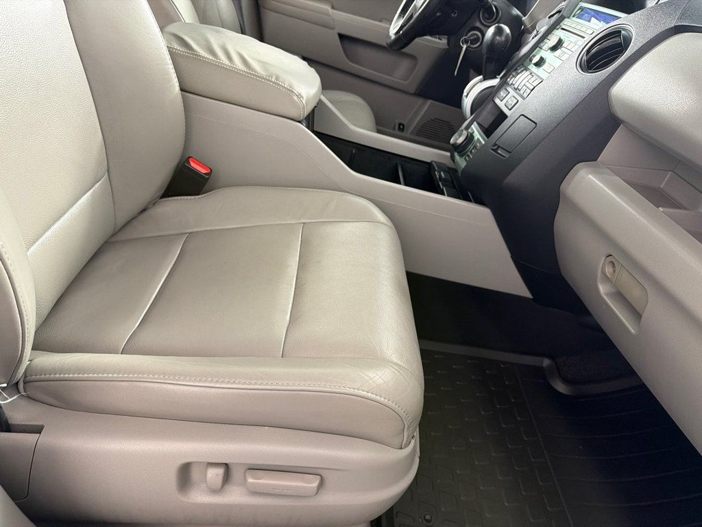 Used 2011 Honda Pilot EX-L image 24