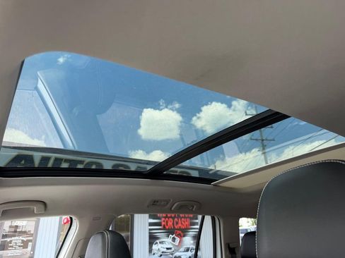 Used 2022 Volkswagen Atlas SE w/ Panoramic Sunroof Package AWD/4WD image 39