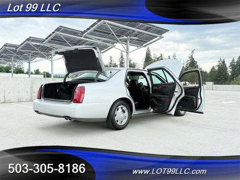 Used 2001 Cadillac De Ville DHS w/ Safety/Security Pkg FWD image 28