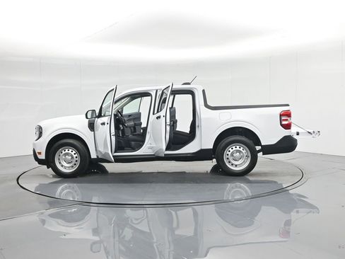 New 2025 Ford Maverick XL w/ Equipment Group 102A image 34