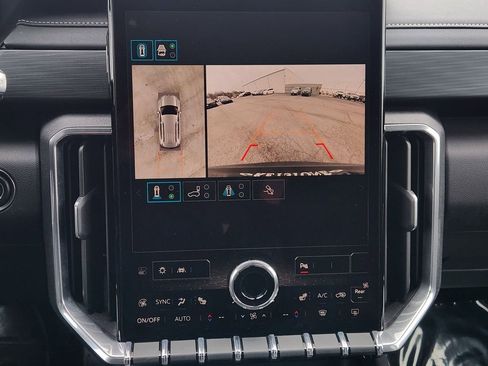 Used 2025 GMC Acadia Elevation FWD image 19