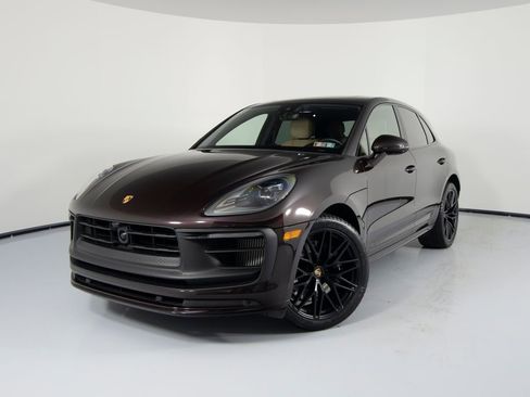 Certified 2023 Porsche Macan GTS AWD/4WD image 1