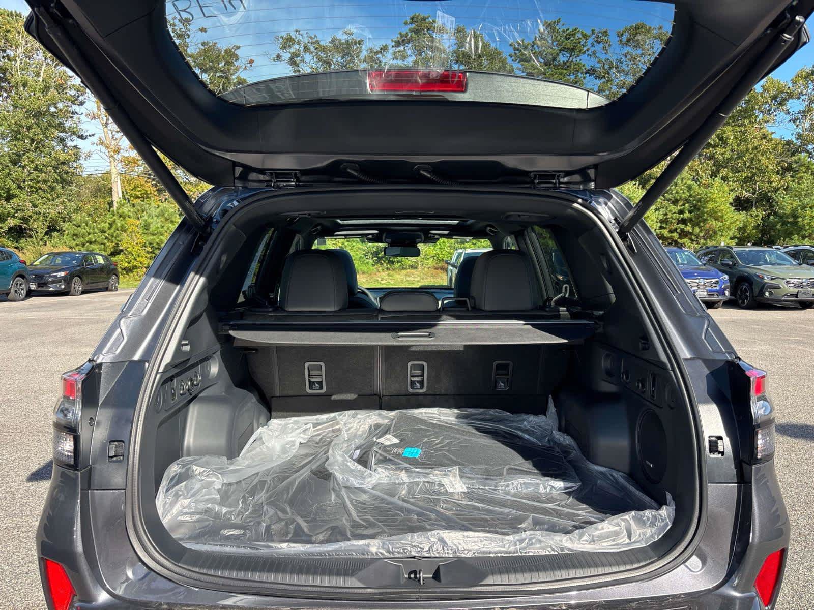 New 2026 Subaru Forester Touring AWD/4WD image 4