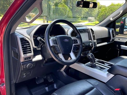 Used 2018 Ford F150 Lariat w/ Equipment Group 502A Luxury AWD/4WD image 10