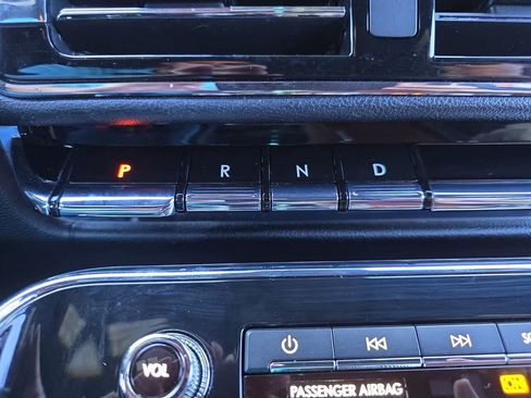 Used 2018 Lincoln Navigator Select w/ Technology Package image 25