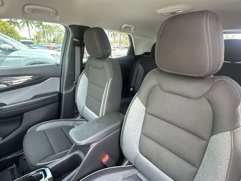 Used 2025 Chevrolet TrailBlazer LT w/ Convenience Package image 14