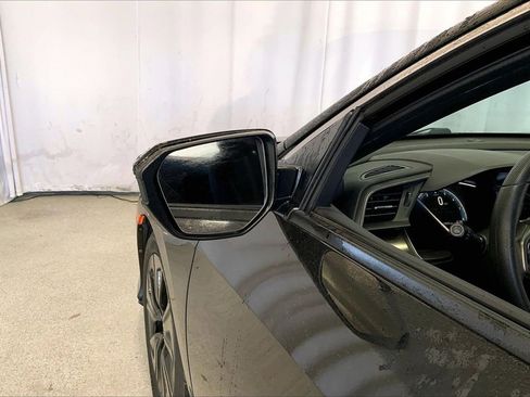 Used 2018 Honda Civic EX image 10