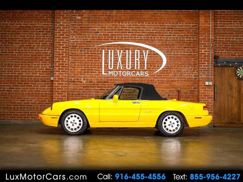 Used 1992 Alfa Romeo Spider Veloce image 1