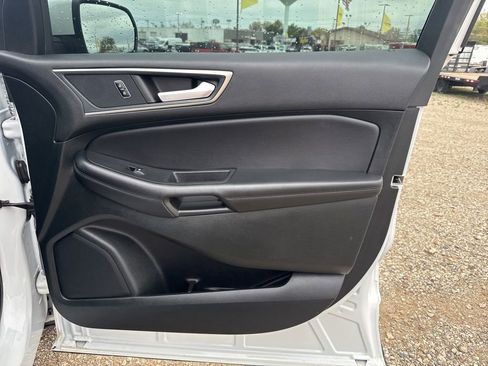 Used 2023 Ford Edge SEL image 38