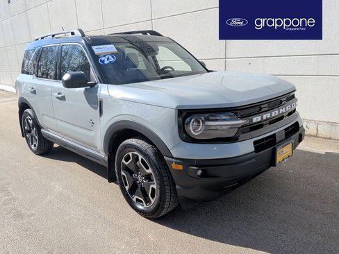 Certified 2023 Ford Bronco Sport Outer Banks w/ Tech Package image 1