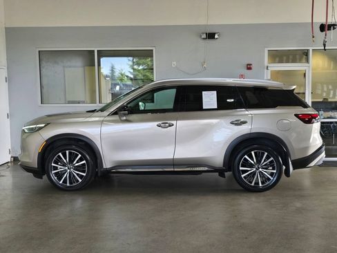 Used 2023 INFINITI QX60 Sensory w/ Vision Package AWD/4WD image 7