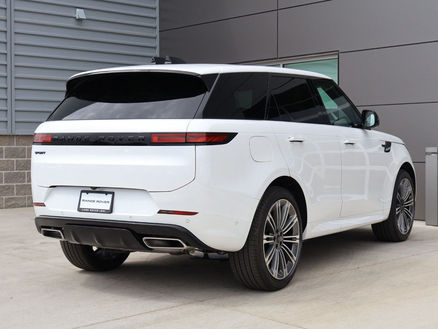 New 2026 Land Rover Range Rover Sport Dynamic SE AWD/4WD image 5