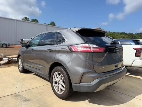 Used 2023 Ford Edge SEL AWD/4WD image 2