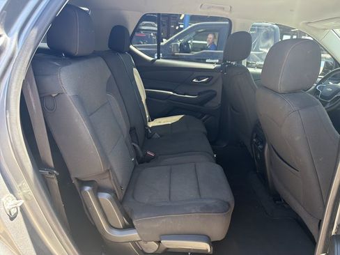 Used 2020 Chevrolet Traverse LS FWD image 21