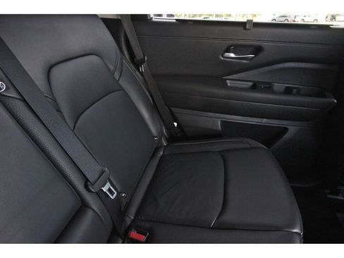Certified 2025 Nissan Pathfinder SL FWD image 15