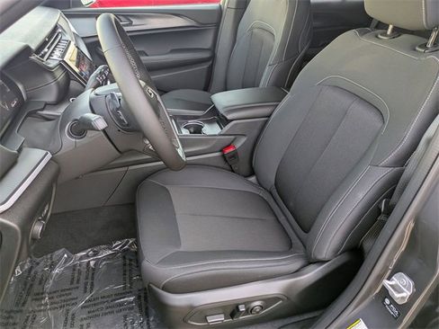 New 2025 Jeep Grand Cherokee Laredo w/ Luxury Tech Group I image 11