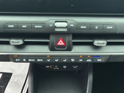 Used 2025 Kia K4 FWD image 31