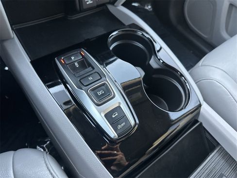 Used 2018 Honda Pilot Touring image 28