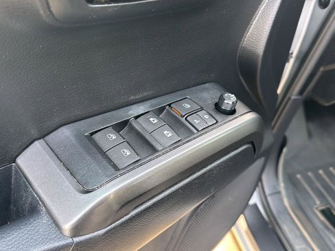 Used 2021 Toyota Tacoma TRD Off-Road image 28