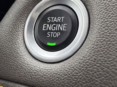 Used 2024 Chevrolet Colorado ZR2 w/ Technology Package image 26