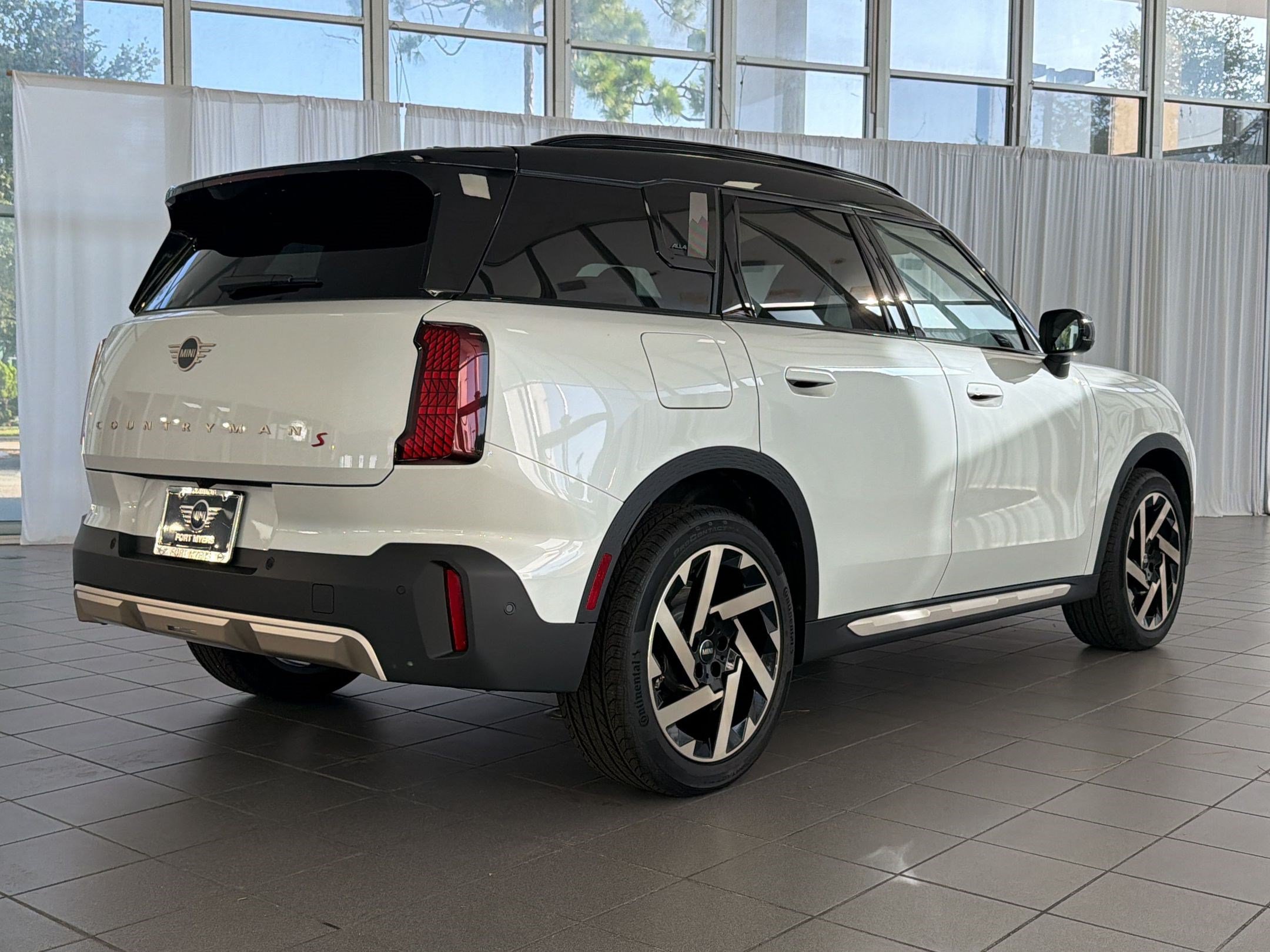New 2027 MINI Cooper Countryman S w/ Comfort Package Max AWD/4WD image 9