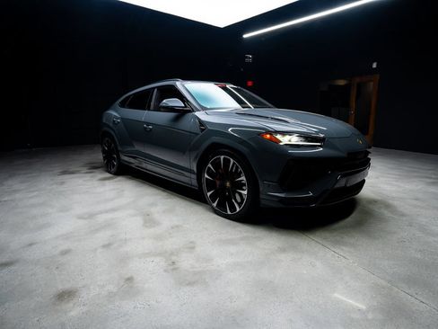 Used 2023 Lamborghini Urus S AWD/4WD image 8