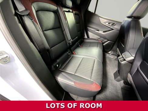 Used 2026 Chevrolet Equinox RS FWD image 23