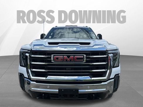 Used 2024 GMC Sierra 2500 SLT w/ SLT Premium Package AWD/4WD image 2