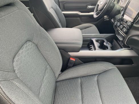 New 2026 RAM 1500 Express AWD/4WD image 8