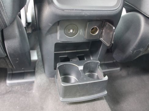 Used 2025 Ford Explorer Active image 18