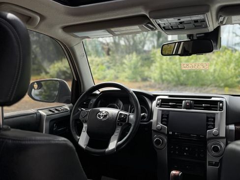 Used 2020 Toyota 4Runner Limited AWD/4WD image 27
