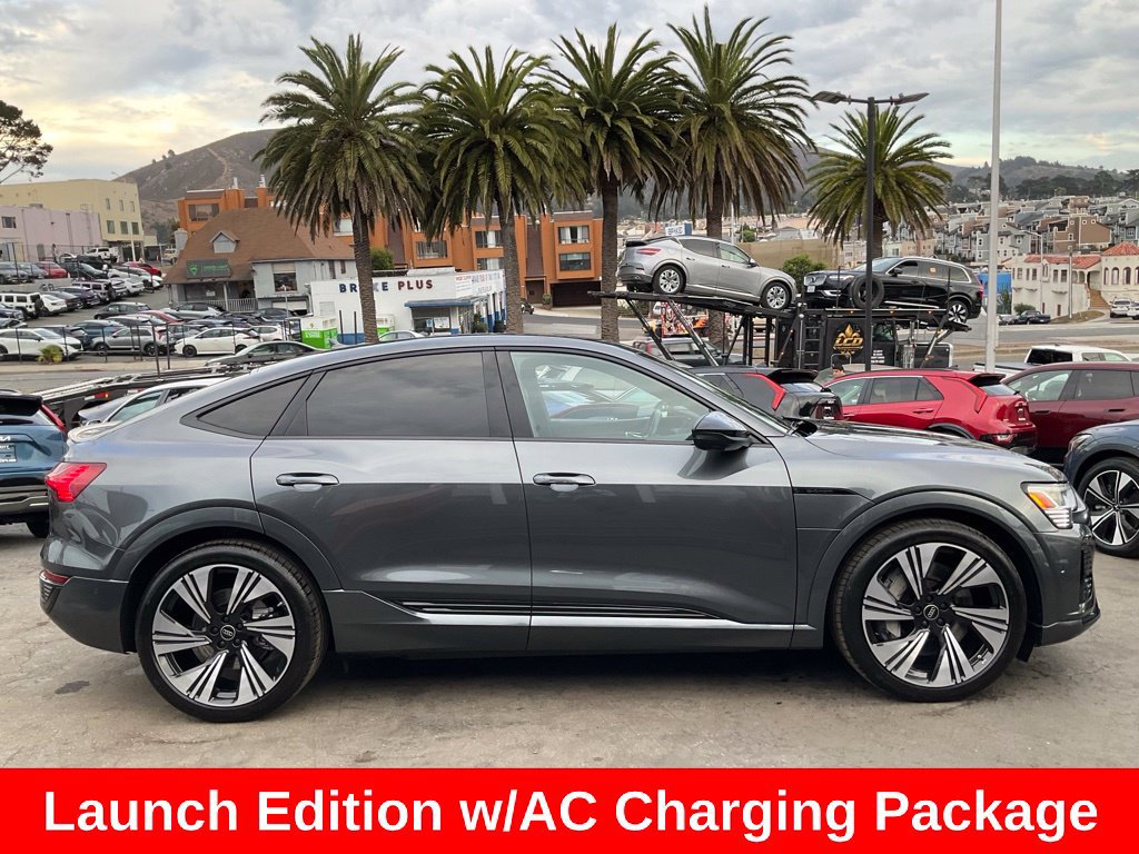Used 2024 Audi Q8 e-tron Prestige w/ Prestige Package AWD/4WD image 3