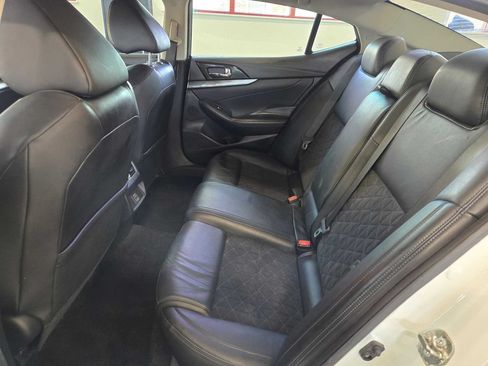 Used 2018 Nissan Maxima SR w/ Midnight Edition FWD image 29