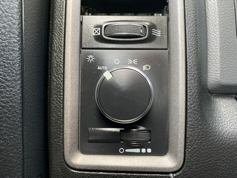Used 2015 RAM 3500 Tradesman AWD/4WD image 11