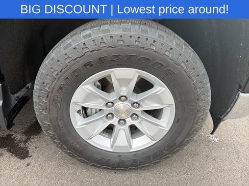 Used 2022 Chevrolet Silverado 1500 LT AWD/4WD image 5