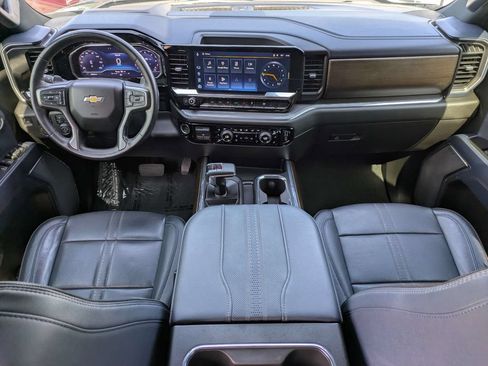 Used 2024 Chevrolet Silverado 1500 High Country w/ High Country Premium Package AWD/4WD image 15