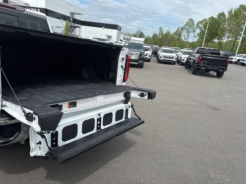 Used 2020 GMC Sierra 1500 SLT w/ SLT Premium Plus Package image 33