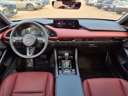 New 2026 MAZDA MAZDA3 Hatchback w/Premium Plus Pkg image 7