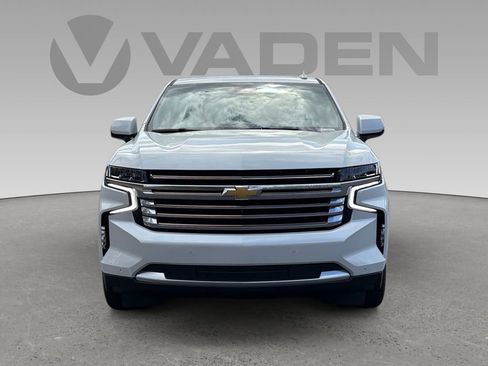 Used 2024 Chevrolet Suburban High Country w/ Advanced Technology Package image 30