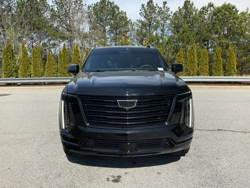 Used 2026 Cadillac Escalade Platinum Luxury image 13